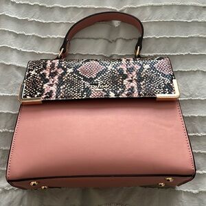 DUNE LONDON PURSE FOR SALE. selling for $8